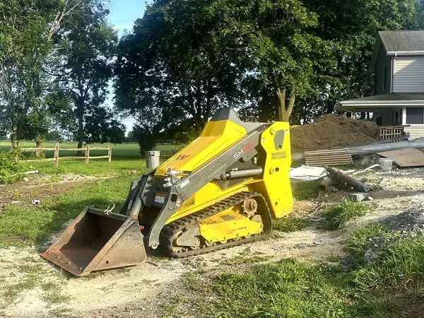 Wacker SM-100 Mini Track Loader